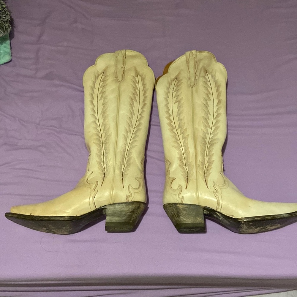 Dan post boots